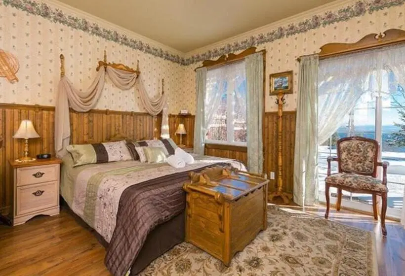 Suite with Terrace, Auberge La Cote D Or