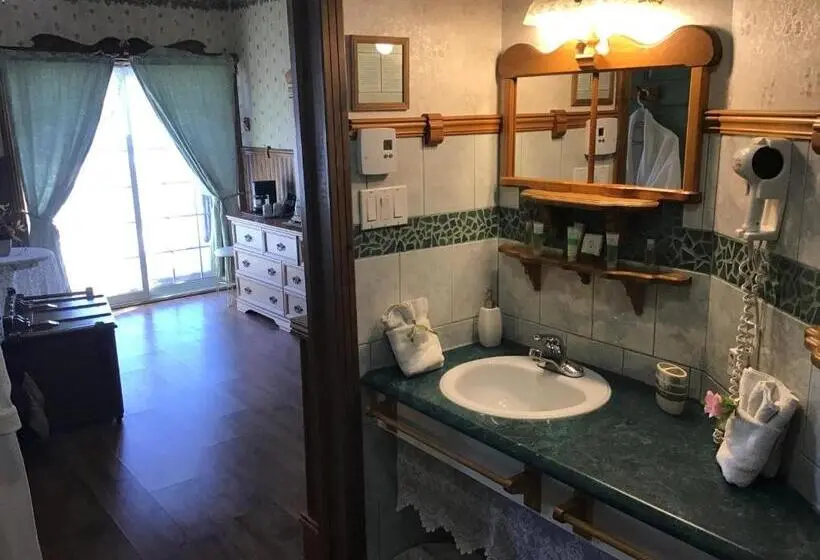 Suite with Terrace, Auberge La Cote D Or