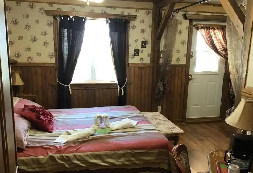 Standard Kolmen Hengen Huone, Auberge La Cote D Or