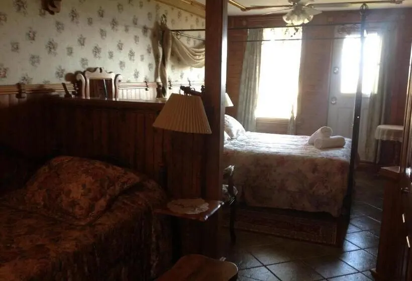 Sviitti Jokinäkymä, Auberge La Cote D Or
