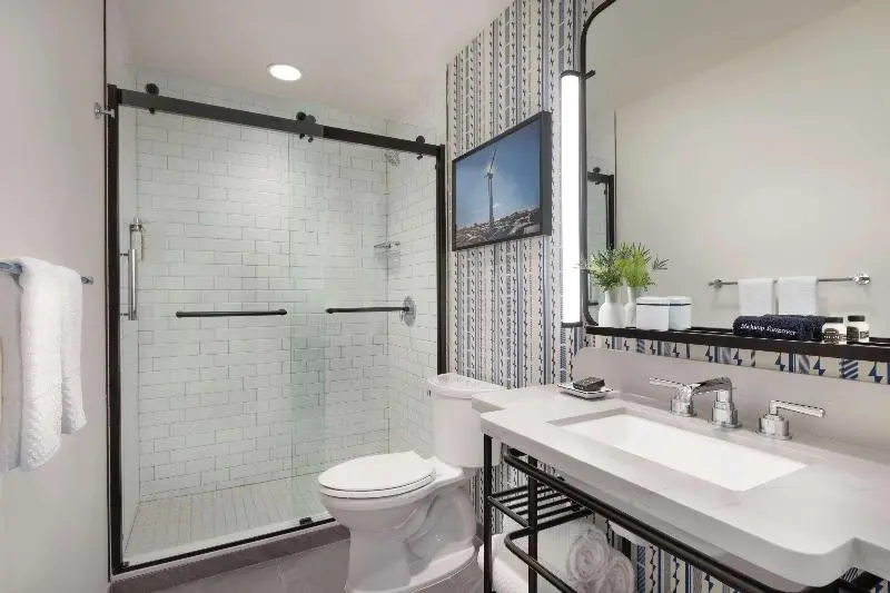 Standard-invahuone King-vuode, The Central Station Memphis, Curio Collection By Hilton