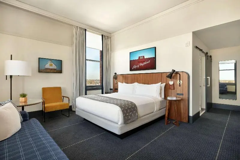 Standard-invahuone King-vuode, The Central Station Memphis, Curio Collection By Hilton