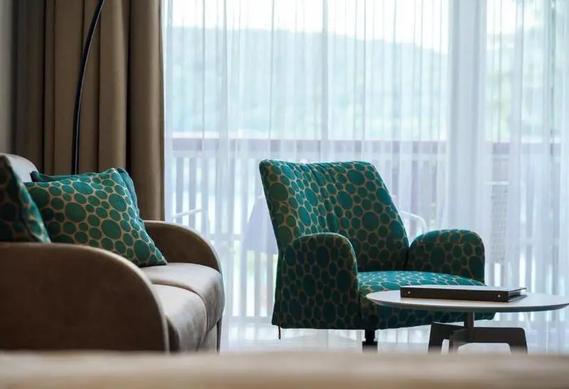 Deluxe-huone Järvinäkymä, Seehotel Vinzenz