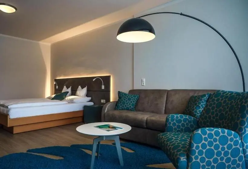 Deluxe-huone Järvinäkymä, Seehotel Vinzenz
