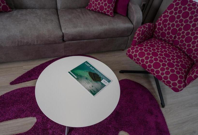 Superior room with lake view, Seehotel Vinzenz