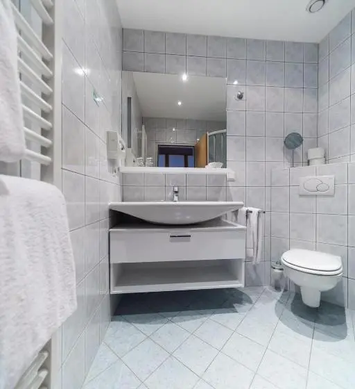 Basic-huone, Seehotel Vinzenz