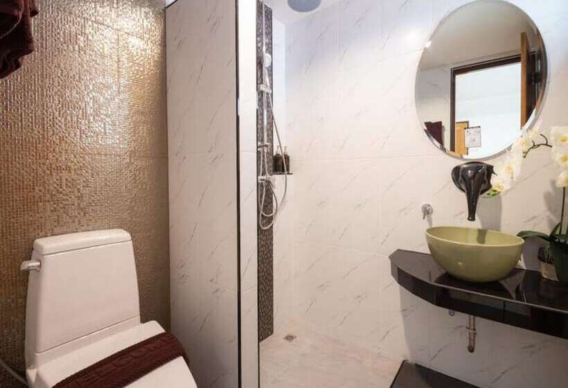 Standard Room with Balcony, Anumat Premium Budget