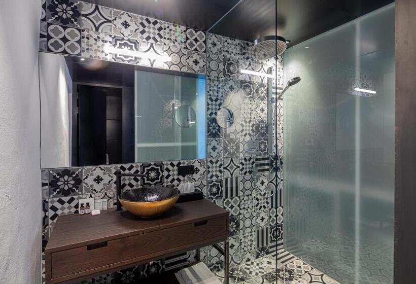 シティビュースイート, Flurin Suites