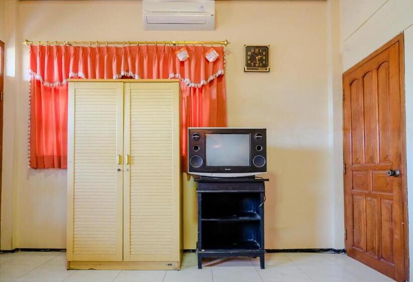 חדר אקונומי לשלושה, Spot On 1761  Dirgahayu