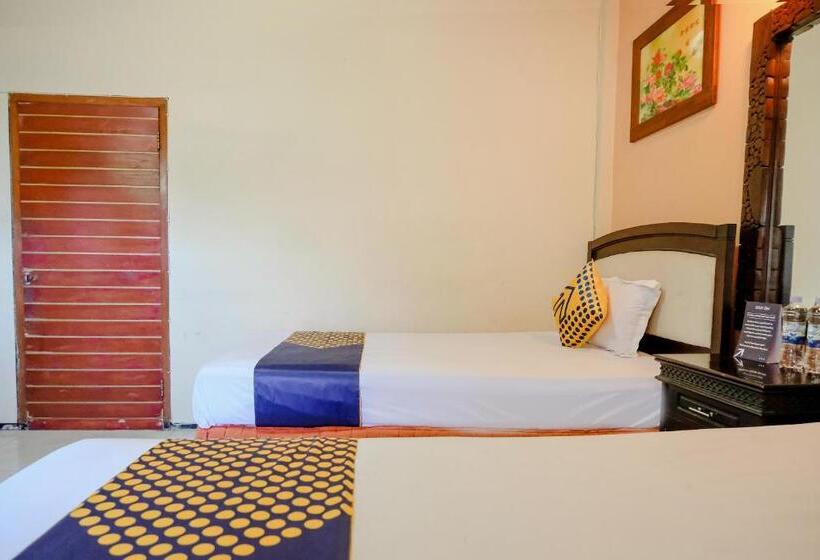 חדר אקונומי לשלושה, Spot On 1761  Dirgahayu