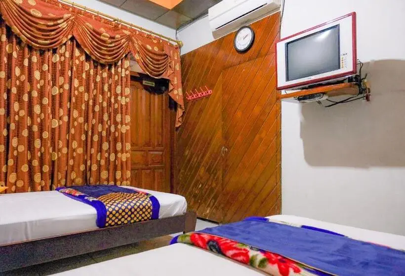 Eenvoudige Kamer, Spot On 1761 Dirgahayu