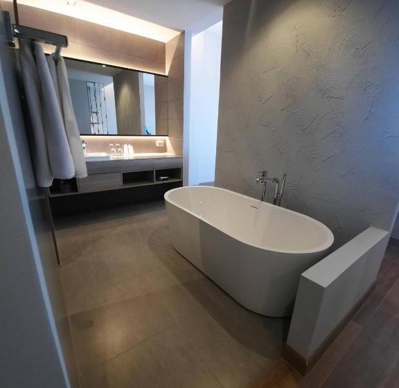 풀장 전망 스위트, Isanook Resort & Suites Hua Hin