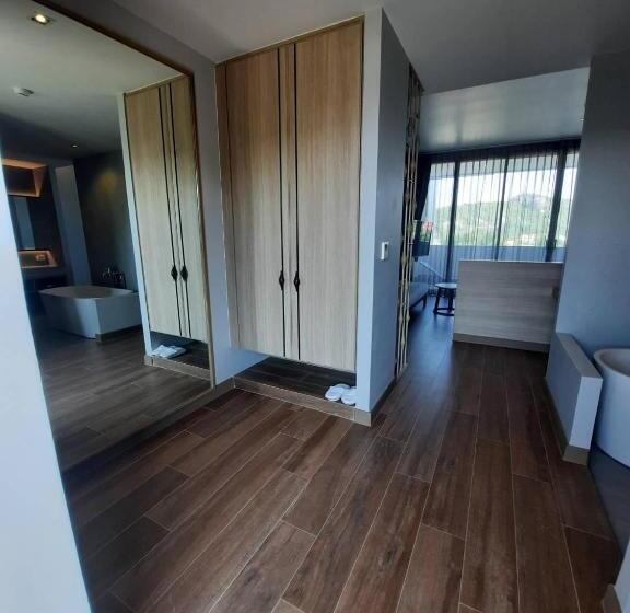 סוויטה נוף לבריכה, Isanook Resort & Suites Hua Hin