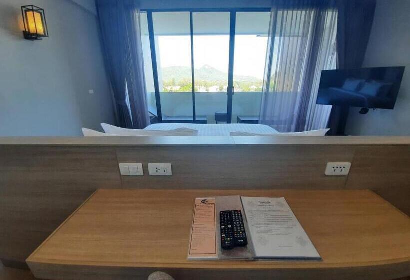 סוויטה נוף לבריכה, Isanook Resort & Suites Hua Hin