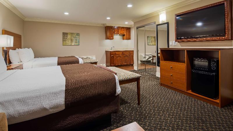 스위트, Isanook Resort & Suites Hua Hin