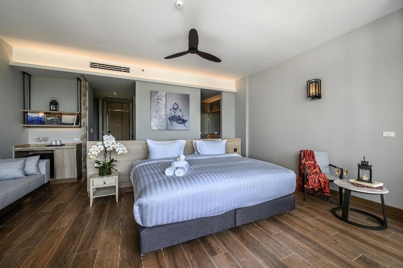 Люкс Вид на Бассейн, Isanook Resort & Suites Hua Hin