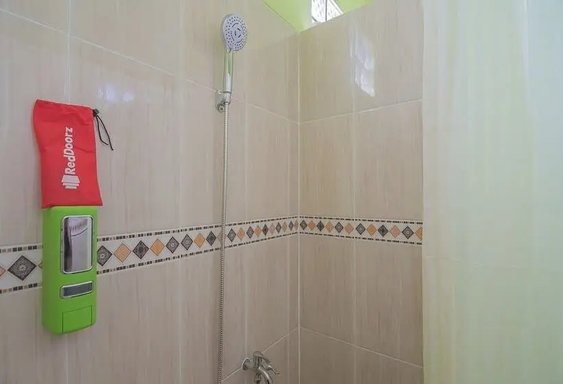 スタンダードルーム, Reddoorz Syariah Near Museum Wisma Karya Subang
