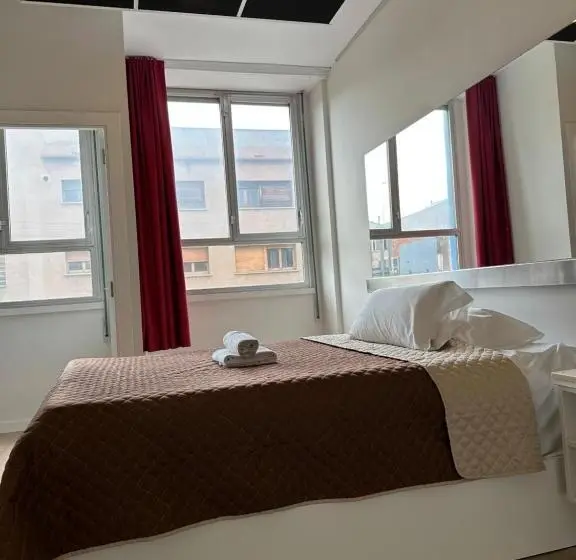 آپارتمان 1 خوابه, Aparthotel Montcada