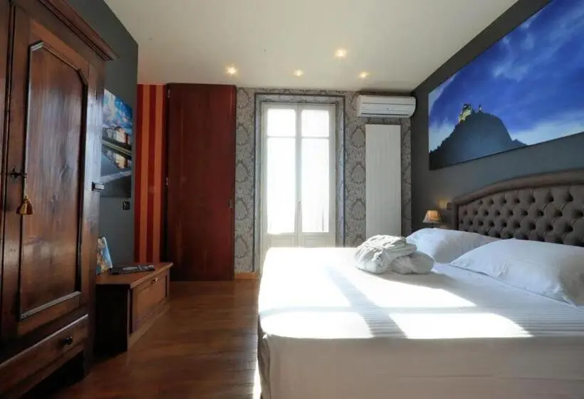 سوییت سوپریور, Felicin  Palazzo Boeri Panoramic Suites