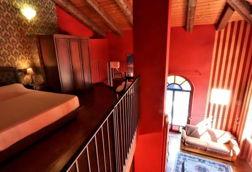 سوییت دوبلکس, Felicin  Palazzo Boeri Panoramic Suites