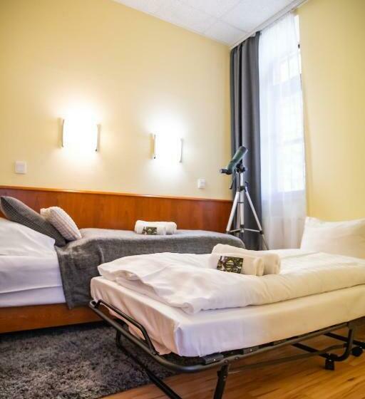 Семейный Номер, 4 évszak Hegyi