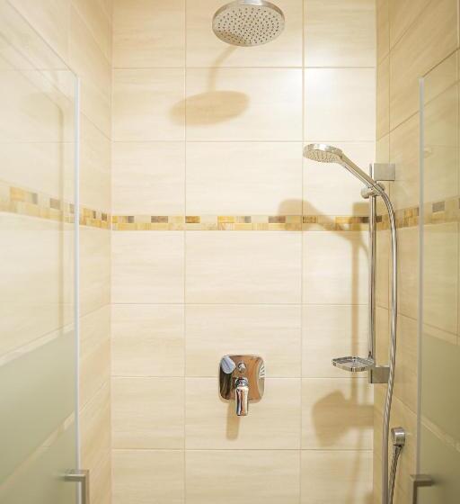 Номер Стандарт, 4 évszak Hegyi