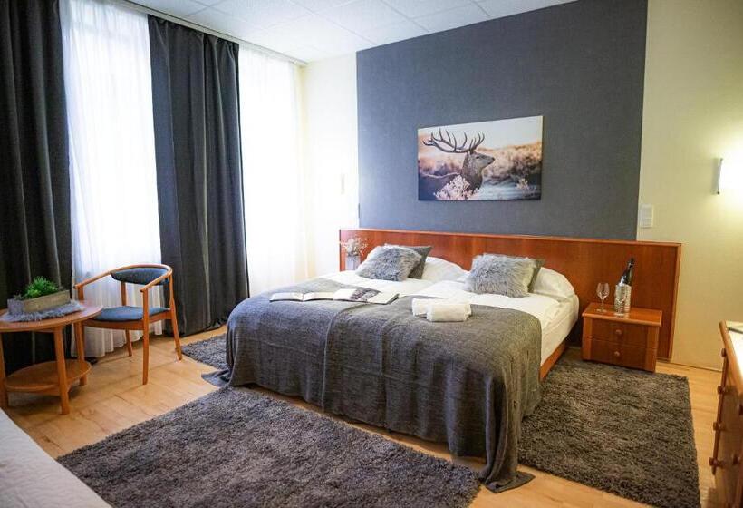 Номер Стандарт, 4 évszak Hegyi