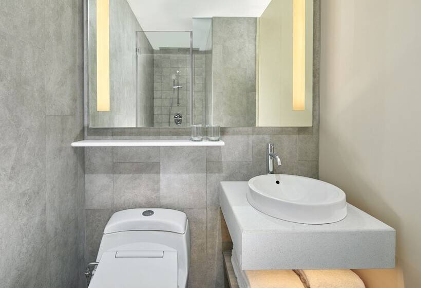 Quarto deluxe, Four Points By Sheraton Surabaya, Pakuwon Indah