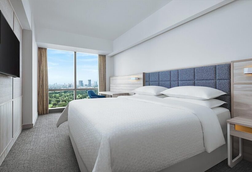 Quarto deluxe, Four Points By Sheraton Surabaya, Pakuwon Indah