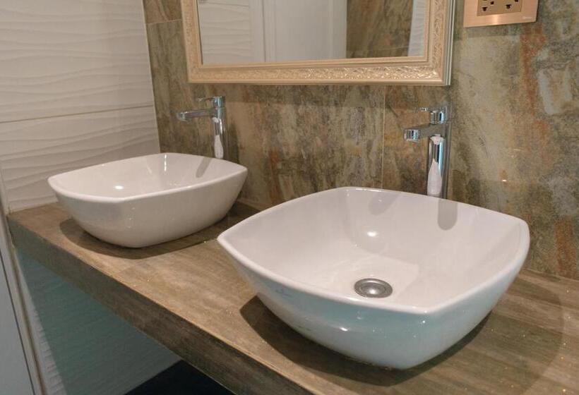 جناح مزود بجاكوزى, Paradis Suite Cusco