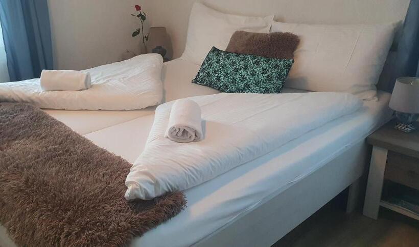 스탠다드 룸, Rosengärtli