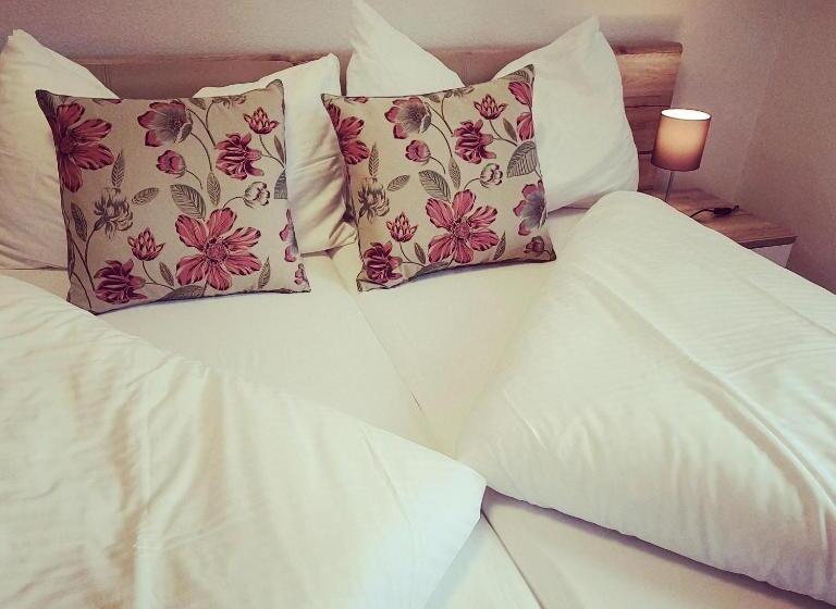 침실 2개 아파트, Rosengärtli