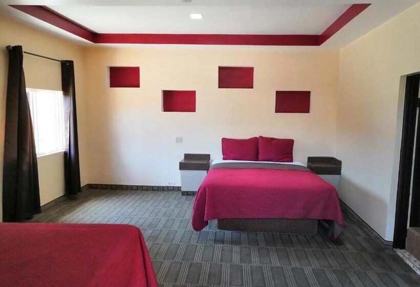 غرفه قياسيه سريرين مزدوجين, Motel Ranchito