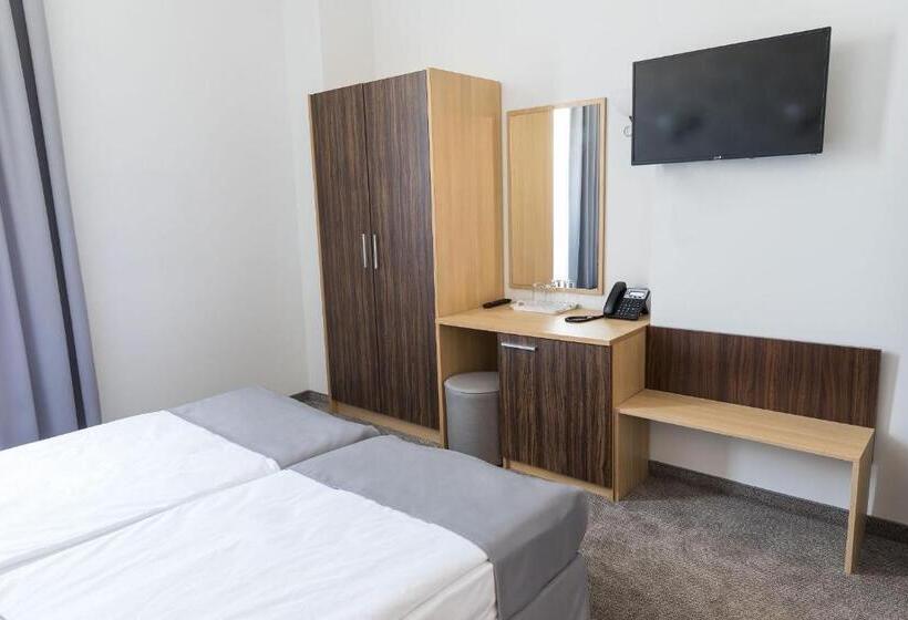 스탠다드 룸, Central