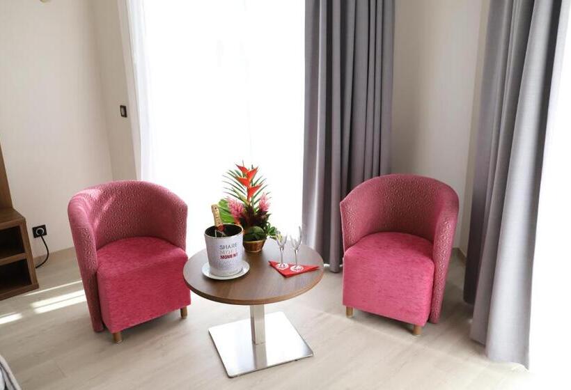 سوییت با چشمانداز دریا, Hôtel Saint Georges