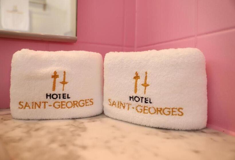 اتاق استاندارد سه تخته با چشمانداز استخر, Hôtel Saint Georges