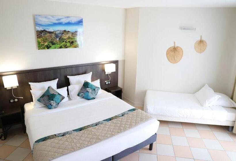 اتاق کلاسیک سه تخته, Hôtel Saint Georges