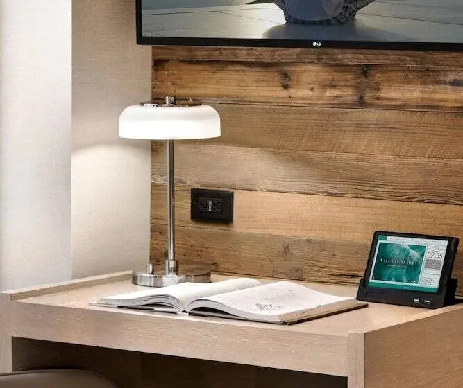 اتاق لوکس, Seaside Hotel North Vancouver