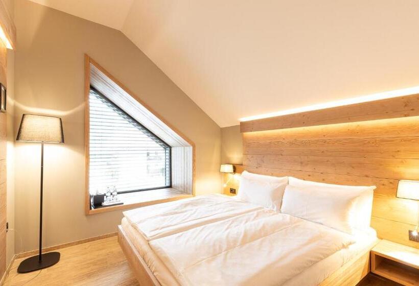 اتاق لوکس, Boutique Hotel Sunrose 7 Gourmet & Spa