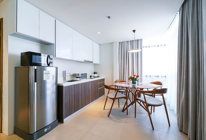 Suite Premium, Tambuli Seaside Resort And Spa