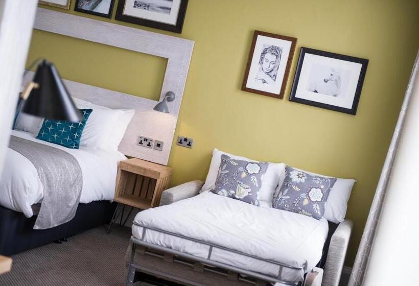 غرفة قياسية ثلاثية, The Hedgehog By Innkeeper S Collection