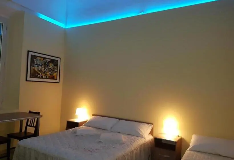 اتاق استاندارد سه نفره, Villa Alba