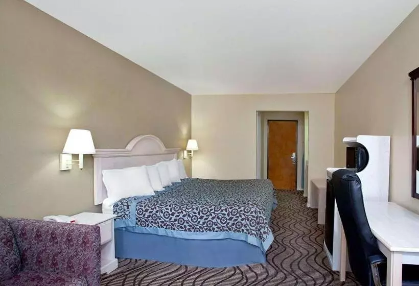 キングサイズベッドのスタンダードルーム, Days Inn By Wyndham Kerrville