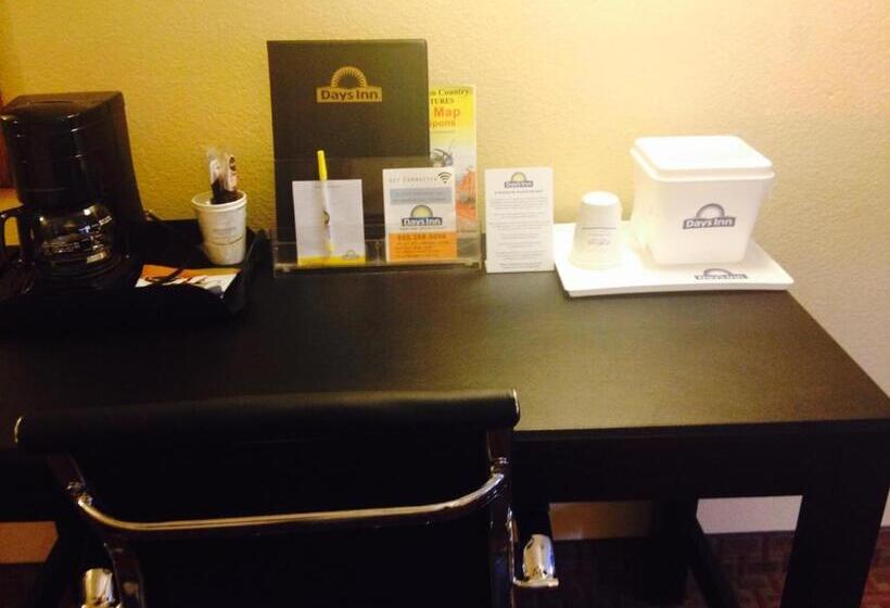 스탠다드 룸, Days Inn By Wyndham Moab