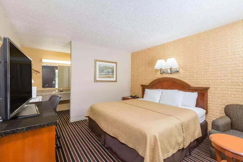 デラックスルーム, Red Roof Inn Lenoir