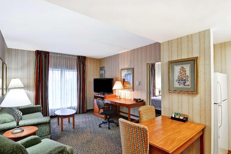 장애인용 디럭스룸, Red Roof Inn Monteagle   I 24