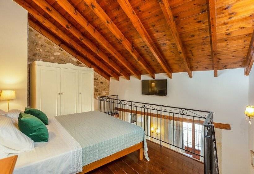 غرفة دوبلكس, Phaedra Suites