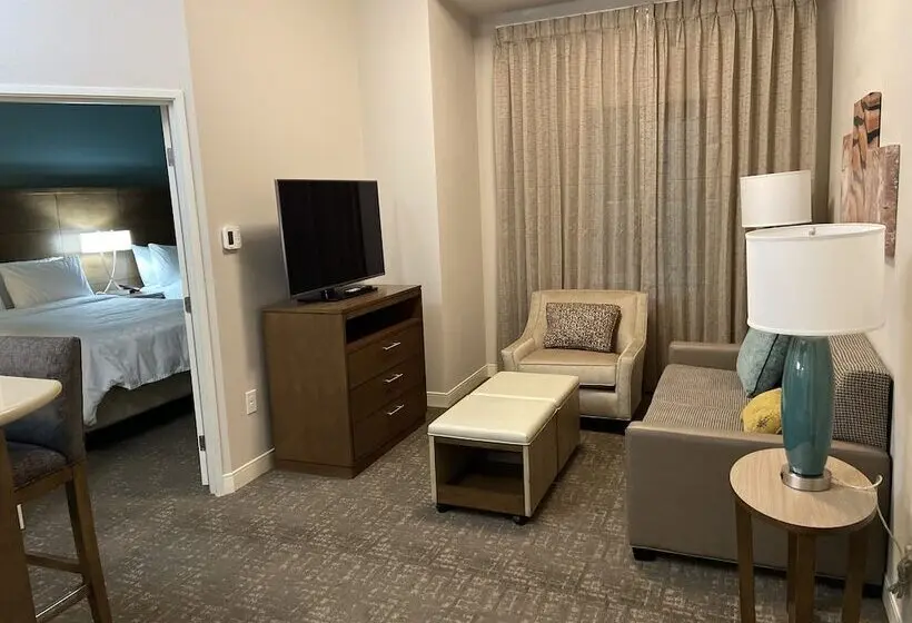 身障者適用スイートルーム, Staybridge Suites   Denton, An Ihg