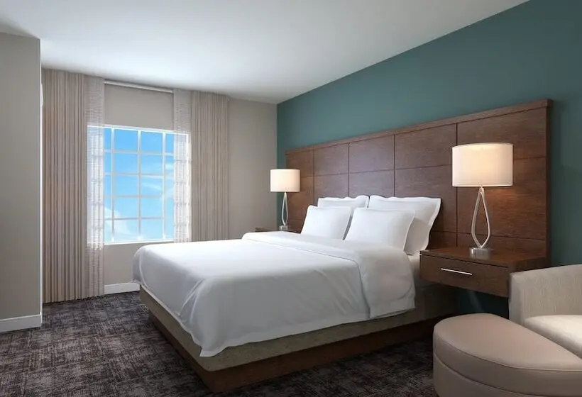 キングサイズベッドのスイートルーム, Staybridge Suites   Denton, An Ihg