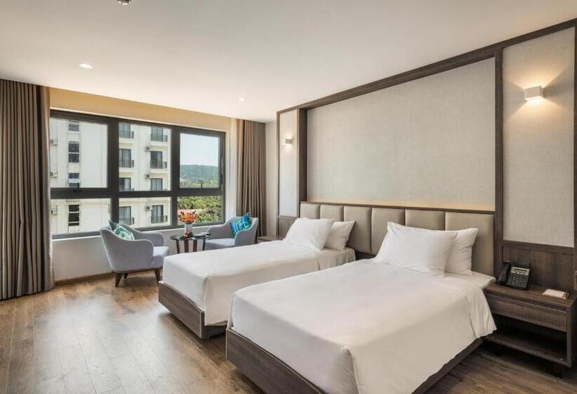 اتاق لوکس با تخت بزرگ, Sunset Beach Resort And Spa